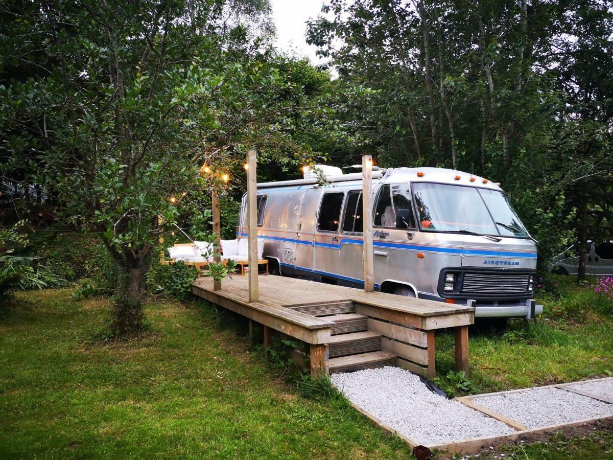 Glamping 1970 American Airstream Motorhome Ponsanooth Exterior foto