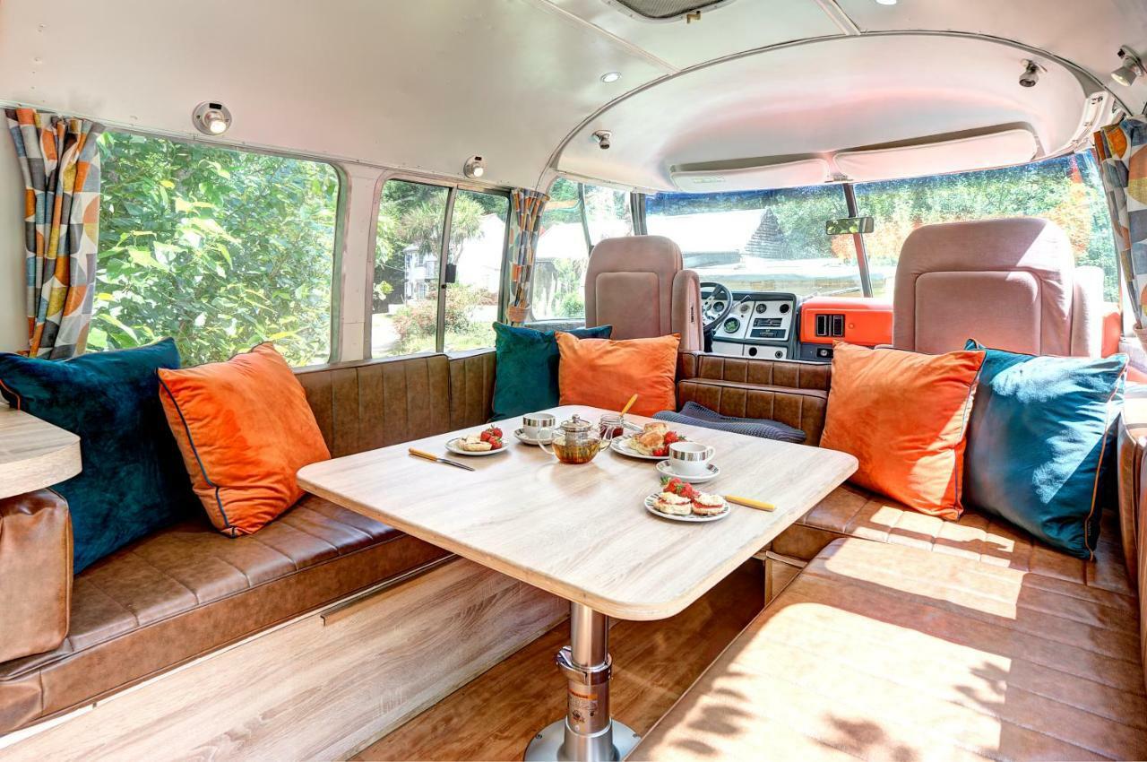 Glamping 1970 American Airstream Motorhome Ponsanooth Exterior foto